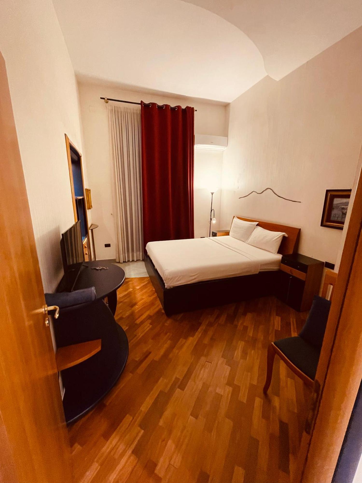 Nova Rooms Napoli Eksteriør billede